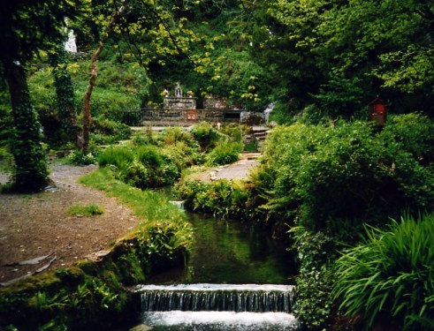 Ireland.Pic.HolyWell. Mary 2.23.18